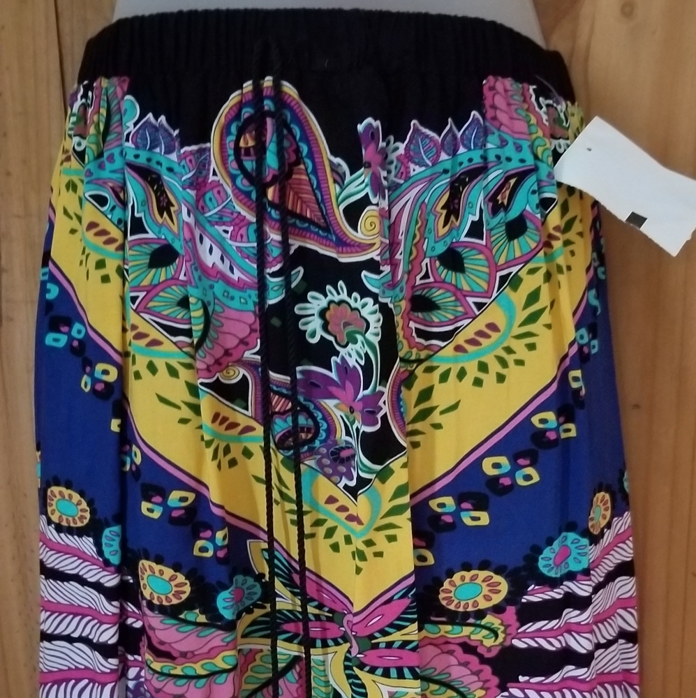 Maxi Skirt. NWT. - Picture 7 of 7